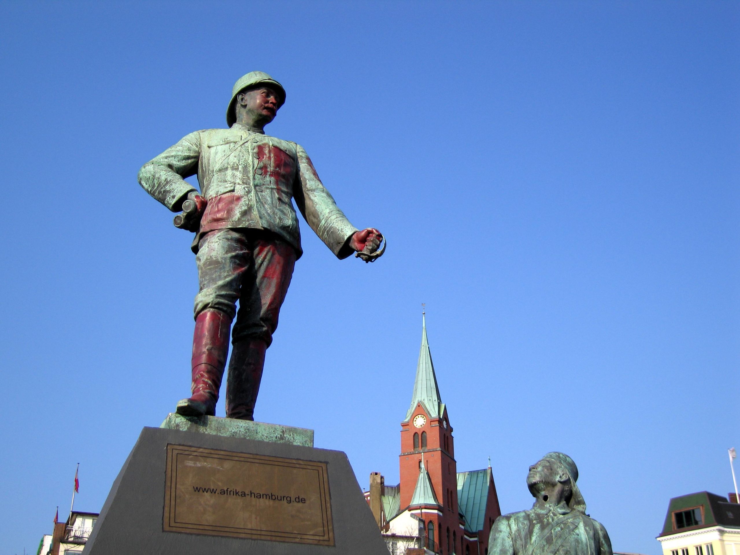 Denkmal des Schutztruppenkommandanten Wilhelm von Wissmann in St. Pauli. Bild imago/Arnulf Hettrich. 